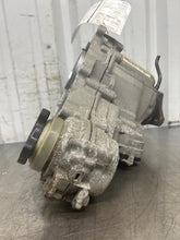 Load image into Gallery viewer, TRANSFER CASE 228I 320i 328D 328i 328I GT 428i 435i 528i M235I 12-18 - NW648322