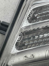 Load image into Gallery viewer, TURN SIGNAL LIGHT LAMP Volvo S60 XC60 09 10 11 12 13 Right - NW648830