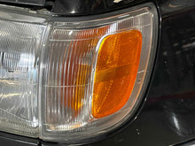 Load image into Gallery viewer, TURN SIGNAL 4 Runner 1996 96 1997 97 1998 98 Left - NW648710