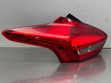 Load image into Gallery viewer, Tail Lamp Light FOCUS RS 2018 - NW649915