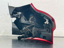 Load image into Gallery viewer, Tail Lamp Light FOCUS RS 2018 - NW649915