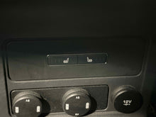 Load image into Gallery viewer, Temperature Controls F-PACE 2019 - NW650466