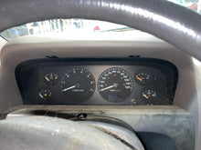 Load image into Gallery viewer, SPEEDOMETER CLUSTER Grand Cherokee 2002 02 2003 03 2004 04 - NW650683