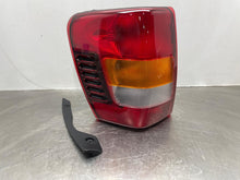 Load image into Gallery viewer, TAIL LIGHT LAMP ASSEMBLY Grand Cherokee 2003 03 2004 04 Left - NW650901