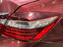 Load image into Gallery viewer, TAIL LIGHT LAMP ASSEMBLY Honda Accord 2016 16 2017 17 Right - NW651347