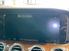 Load image into Gallery viewer, INFO-GPS SCREEN E300 E350 E400 E550 2017 17 2018 18 - NW652407