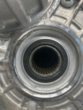 Load image into Gallery viewer, TRANSFER CASE Mercedes-Benz E300 E350 E400 E550 17 18 19 20 - NW652321