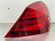 Load image into Gallery viewer, OUTER TAIL LIGHT LAMP 640I 650i M6 12 13 14 15 16 17 18 19 Right - NW654637