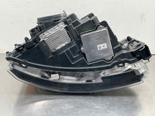 Load image into Gallery viewer, Headlight Lamp Assembly Land Rover LR4 2015 - NW654844