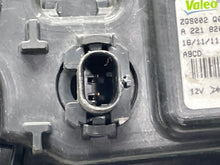 Load image into Gallery viewer, FOG LAMP LIGHT C250 C300 C350 C63 CL550 CL600 CL63 CL65 11-15 Right - NW655413