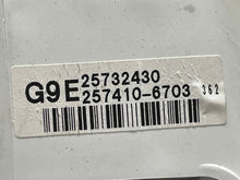 Load image into Gallery viewer, Speedometer Cluster Cadillac Seville 2001 - NW656393