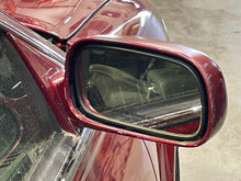 Load image into Gallery viewer, Side View Door Mirror Cadillac Seville 2001 - NW656554