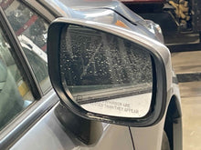 Load image into Gallery viewer, SIDE VIEW DOOR MIRROR Subaru Impreza 2017 17 2018 18 Right - NW656557