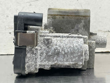Load image into Gallery viewer, THROTTLE BODY Jetta 2013 13 2014 14 2015 15 2016 16 - NW656513