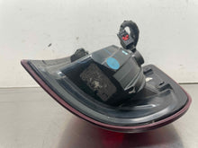 Load image into Gallery viewer, TAIL LIGHT LAMP ASSEMBLY 1500 Pickup 2500 Pickup 3500 Pickup 09-14 Right - NW657827