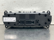 Load image into Gallery viewer, Temperature Controls Mercedes-Benz SL500 2016 - NW658911