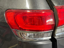 Load image into Gallery viewer, Tail Lamp Light GRAND CHEROKEE 2015 - NW659444