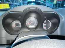 Load image into Gallery viewer, SPEEDOMETER CLUSTER Nissan Frontier Xterra 2002 02 2003 03 - NW660657