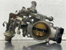 Load image into Gallery viewer, THROTTLE BODY Frontier Xterra 99 00 01 02 03 04 Auto - NW660289