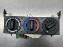 Load image into Gallery viewer, Temp Climate AC Heater Control BMW Z3 1996 96 1997 97 1998 98 99 - 02 - NW660830