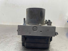 Load image into Gallery viewer, ABS Pump CT6 2017 - NW661254