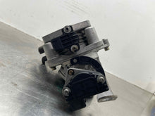 Load image into Gallery viewer, THROTTLE BODY BMW 323I 528I 328I Z3 1995 96 97 98 99 00 - NW661880