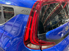 Load image into Gallery viewer, OUTER TAIL LIGHT LAMP Kia Soul 2020 20 Left - NW662268
