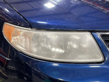 Load image into Gallery viewer, HEADLIGHT LAMP ASSEMBLY Saab 9-2x 2005 05 2006 06 Right - NW662110