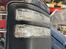 Load image into Gallery viewer, Side View Door Mirror SILVERADO 2500 PICKUP 2020 - NW663199
