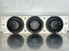 Load image into Gallery viewer, TEMPERATURE CONTROLS Pontiac Solstice 06 07 08 09 10 - NW664136