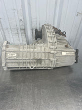 Load image into Gallery viewer, TRANSFER CASE Porsche Cayenne 2004 04 2005 05 2006 06 - NW664065