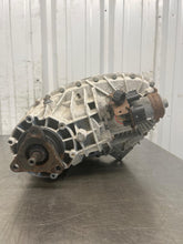 Load image into Gallery viewer, TRANSFER CASE Porsche Cayenne 2004 04 2005 05 2006 06 - NW664065