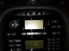 Load image into Gallery viewer, FRONT TEMPERATURE CONTROLS Vanden Pl XJ8 XJ8L XJR 04 05 06 07 - NW665529