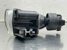 Load image into Gallery viewer, FOG LIGHT Jaguar S Type XJ8 2000 00 2001 01 02 03 04 05 06 07 Right - NW665988