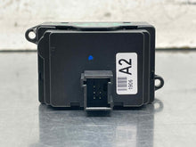 Load image into Gallery viewer, REAR TEMPERATURE CONTROLS Vanden Pl XJ XJ8 XJ8L XJL XJR 04-09 - NW666265