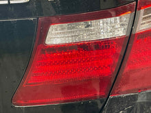 Load image into Gallery viewer, OUTER TAIL LIGHT LAMP Lexus LS460 2007 07 2008 08 2009 09 Right - NW665882