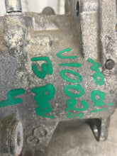 Load image into Gallery viewer, Transfer Case RAV4 2013 - NW666354