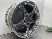 Load image into Gallery viewer, Wheel Rim Chevrolet Corvette 2004 - NW666380