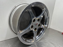 Load image into Gallery viewer, Wheel Rim Chevrolet Corvette 2004 - NW665895
