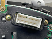 Load image into Gallery viewer, Speedometer Cluster INFINITI QX4 2002 - NW679652