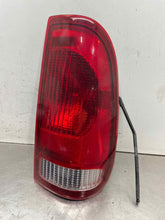 Load image into Gallery viewer, TAIL LIGHT LAMP ASSEMBLY F150 Pickup F250 Pickup F250HD 97-07 Right - NW667749