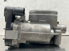Load image into Gallery viewer, THROTTLE BODY Vw Beetle Jetta Rabbit 05 - 07 - NW668605