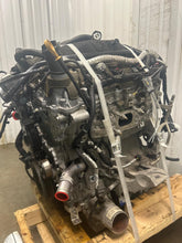 Load image into Gallery viewer, Engine Motor CT6 2017 - NW668529