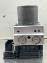 Load image into Gallery viewer, ABS Pump Mercedes-Benz SL55 2015 - NW670901