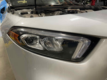 Load image into Gallery viewer, HEADLIGHT LAMP ASSEMBLY 2019 19 2020 20 Right - NW670961