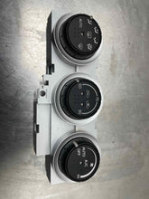 Load image into Gallery viewer, AC HEATER TEMP CONTROL Nissan 350Z 2004 04 - NW671348