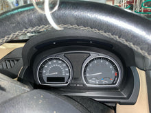 Load image into Gallery viewer, SPEEDOMETER CLUSTER BMW X3 2007 07 2008 08 2009 09 2010 10 Auto - NW671264