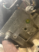 Load image into Gallery viewer, Engine Motor THUNDERBIRD 2005 - NW671536