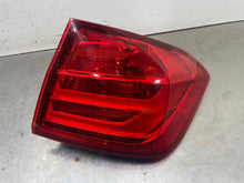 Load image into Gallery viewer, OUTER TAIL LIGHT LAMP 320i 328D 328i 335i Active 3 M3 12-15 Right - NW672385