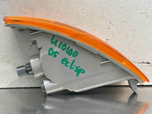 Load image into Gallery viewer, TURN SIGNAL LIGHT LAMP Eclipse 2003 03 2004 04 2005 05 Left - NW672703
